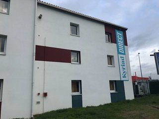 kyriad direct agen castelculier