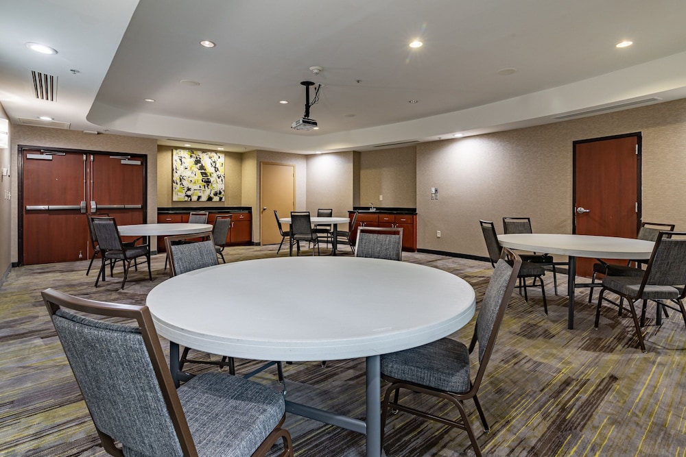 courtyard by marriott brunswick