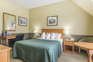 Quality Inn Riviere-Du-Loup,Quebec>>Grande-Riviere,2.5 star