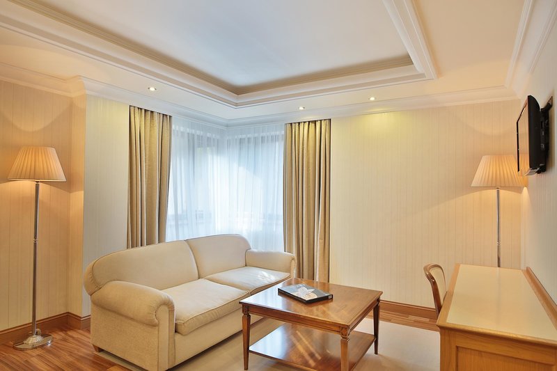 retro riverside wellness resort adults only