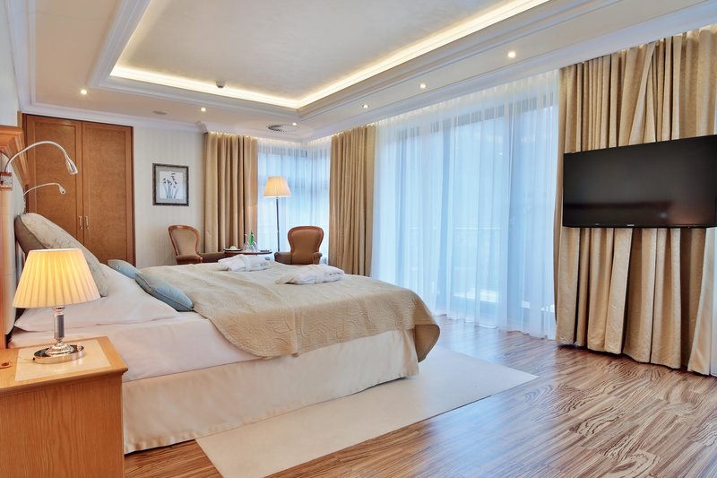 retro riverside wellness resort adults only