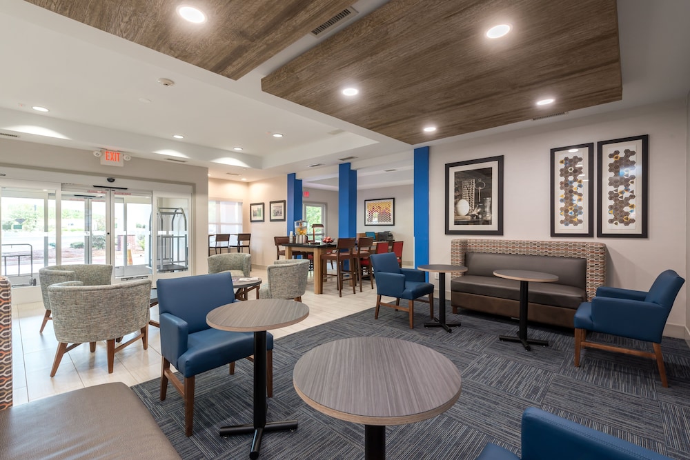 holiday inn express and suites lagrange i 85 by ihg