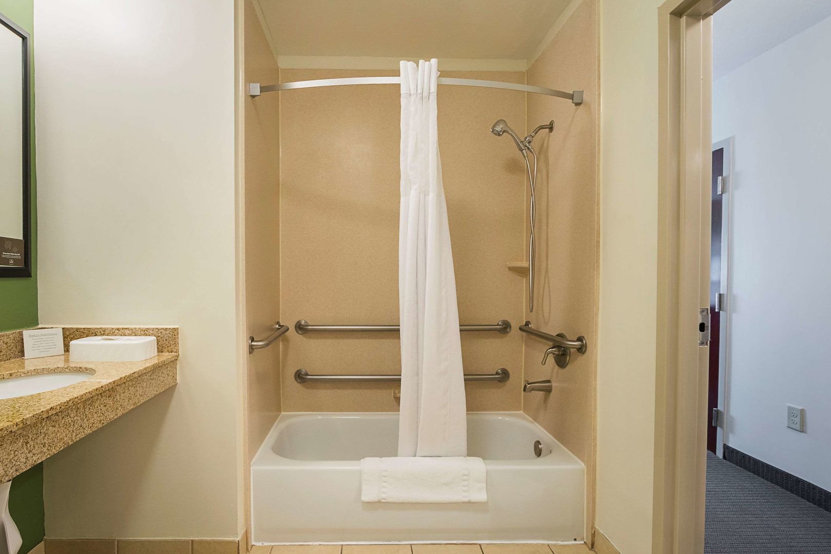 sleep inn and suites manchester