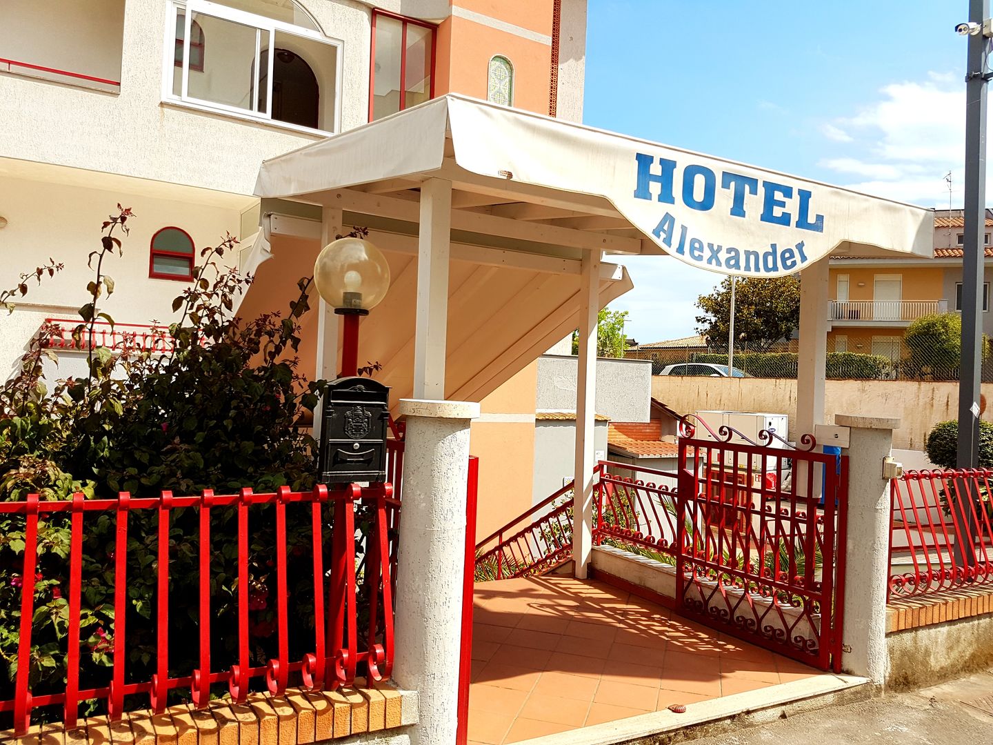 hotel alexander
