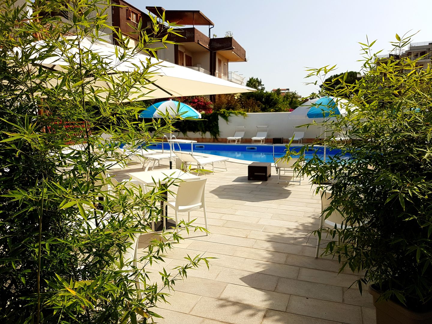 hotel alexander