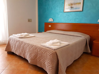 hotel alexander