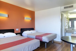 motel 6 capitol heights md washington