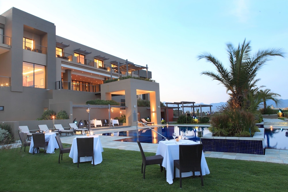 oubaai hotel golf and spa