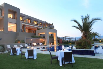oubaai hotel golf and spa