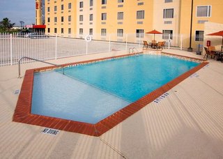 red roof inn and suites beaumont