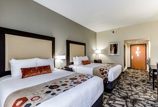 holiday inn express and suites cedar falls waterloo by ihg