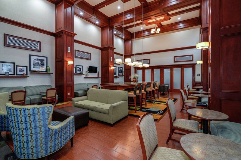 hampton inn and suites detroit chesterfield township