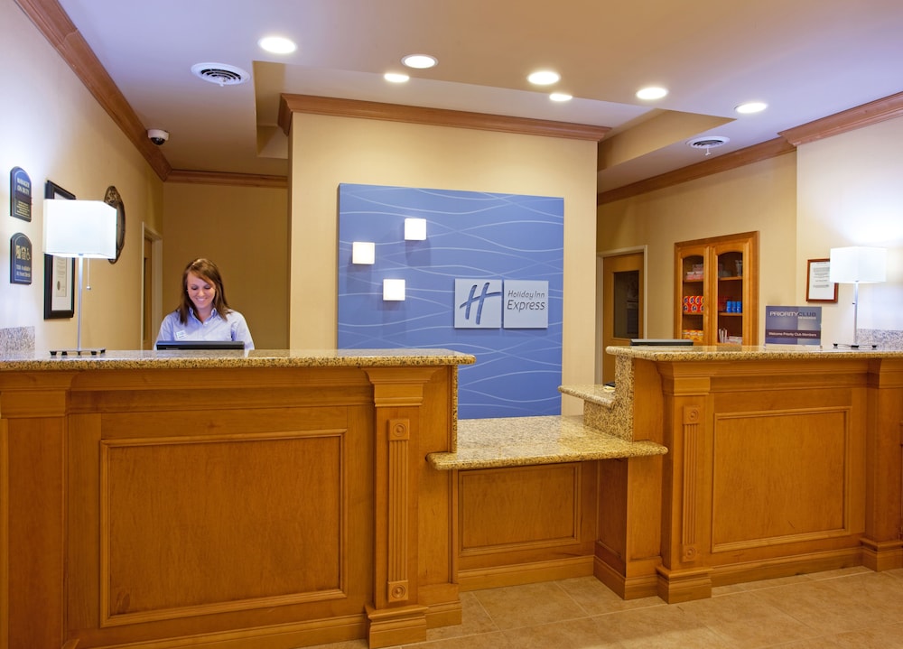 holiday inn express and suites chesterfield by ihg