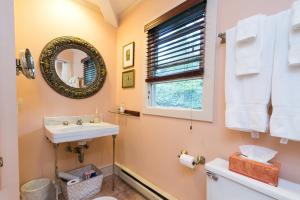Hidden Garden Cottages & Suites,Allegan County>>Allegan,4 star