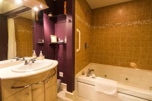 Hidden Garden Cottages & Suites,Allegan County>>Allegan,4 star