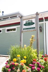 Hidden Garden Cottages & Suites,Allegan County>>Allegan,4 star