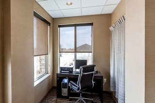comfort inn and suites near university of wyoming