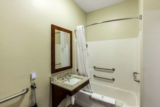 comfort inn and suites near university of wyoming