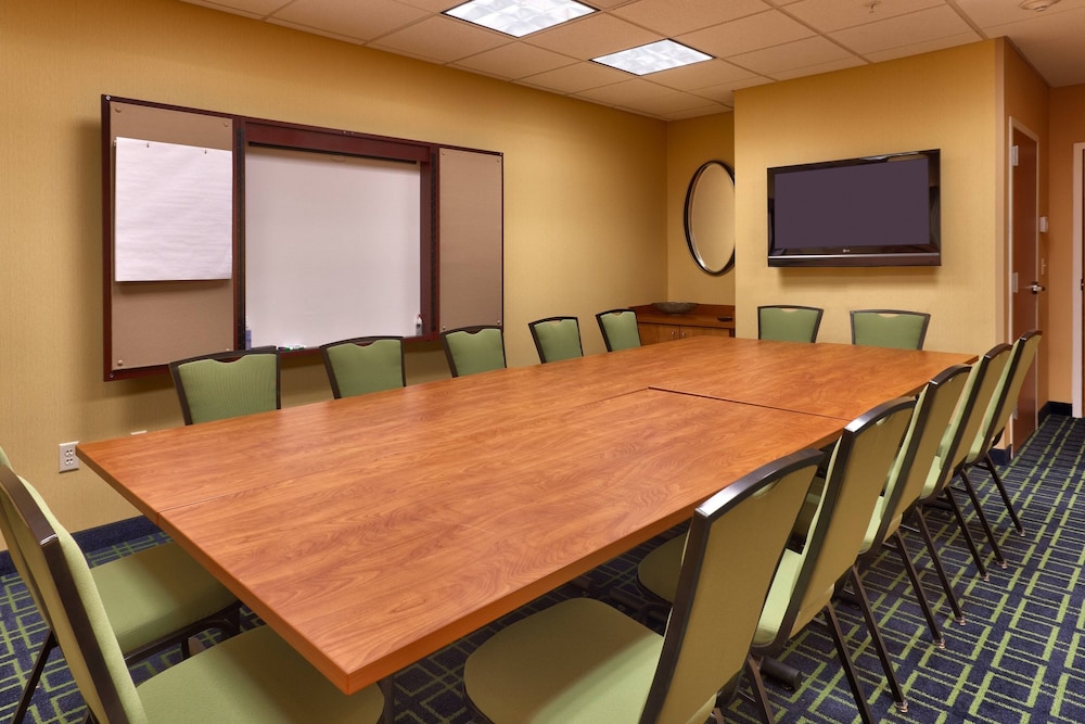 fairfield inn and suites by marriott laramie