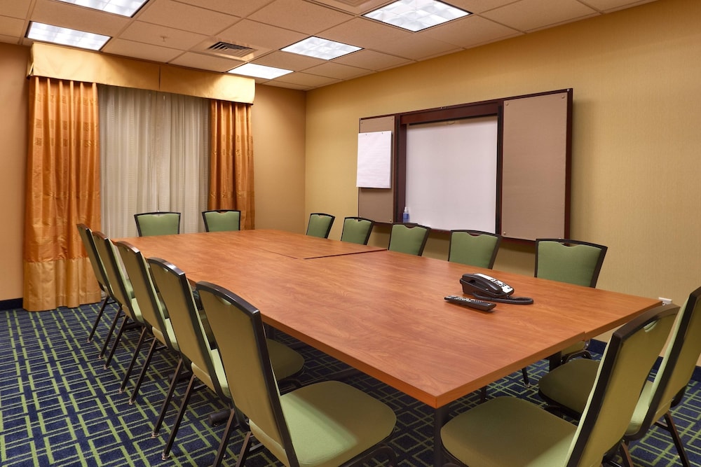 fairfield inn and suites by marriott laramie