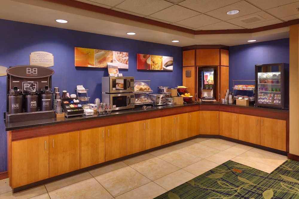 fairfield inn and suites by marriott laramie