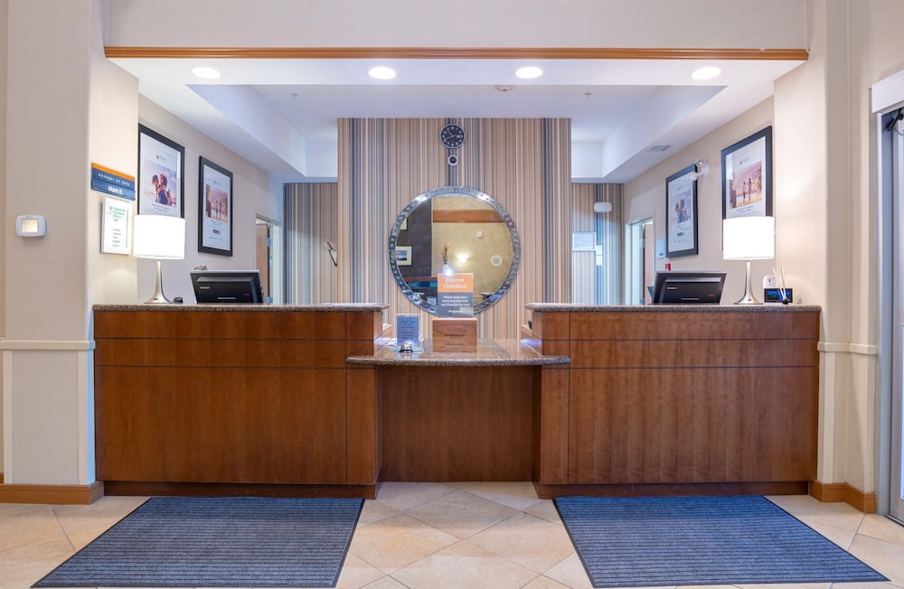 sandman hotel and suites squamish