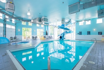 sandman hotel and suites squamish