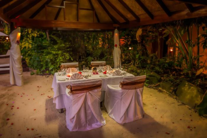 sanctuary rarotonga on the beach adults only