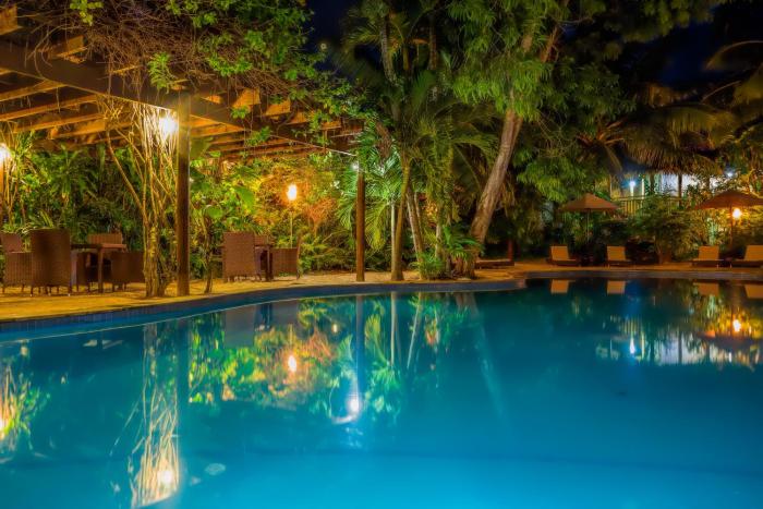 sanctuary rarotonga on the beach adults only