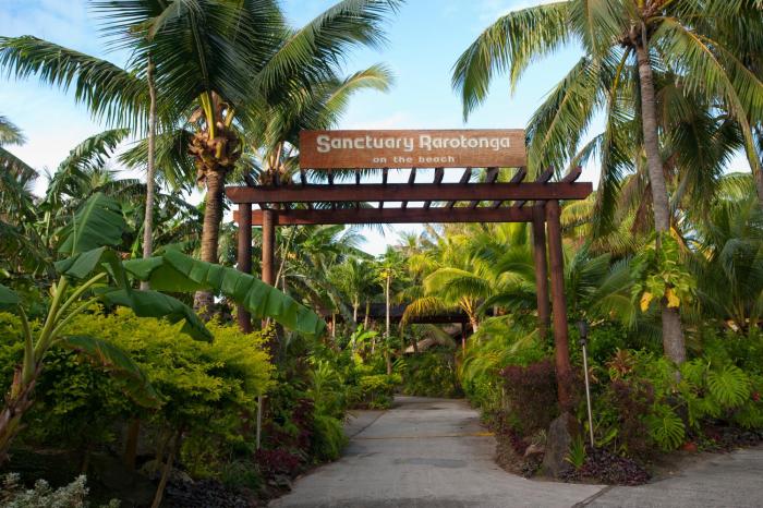 sanctuary rarotonga on the beach adults only