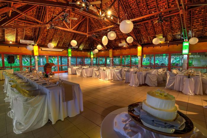 sanctuary rarotonga on the beach adults only