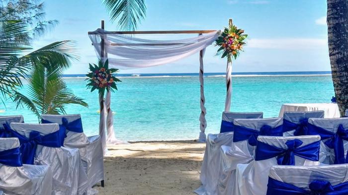 sanctuary rarotonga on the beach adults only