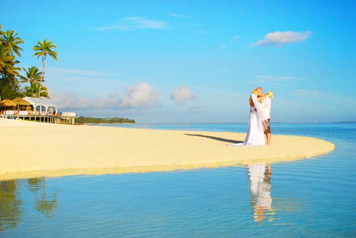 sanctuary rarotonga on the beach adults only