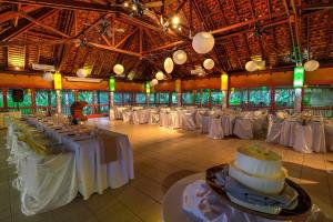sanctuary rarotonga on the beach adults only