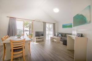 Nrma Blue Dolphin Yamba Holiday Resort,Coffs Harbour>>Angourie,4 star