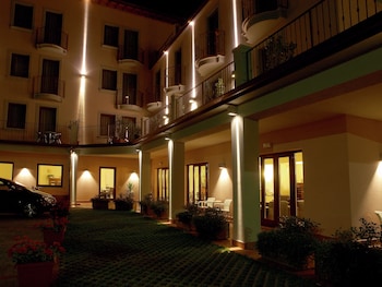 International Hotel Iseo,Corte Franca>>Brescia,3 star