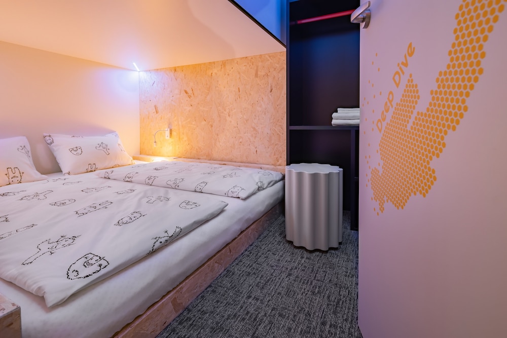 ibis styles ljubljana the fuzzy log