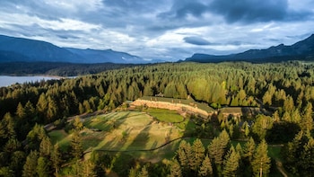 Skamania Lodge,Cougar>>Carson,4 star