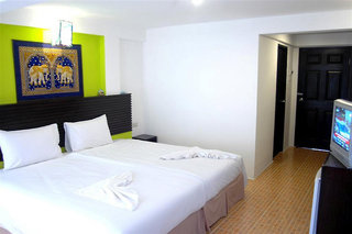 baboona beachfront living