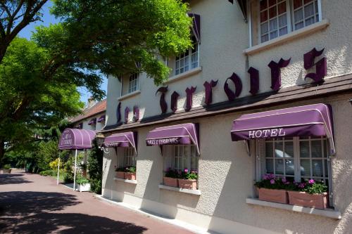 hotel le clos des arts