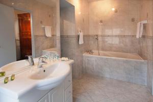 hotel le clos des arts