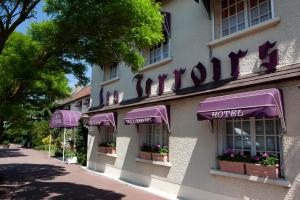 hotel le clos des arts