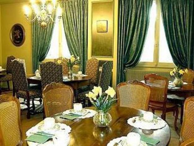 hotel le clos des arts