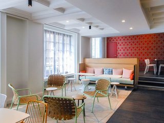 Ibis Styles Macon Centre,Maconnais>>Macon,3 star