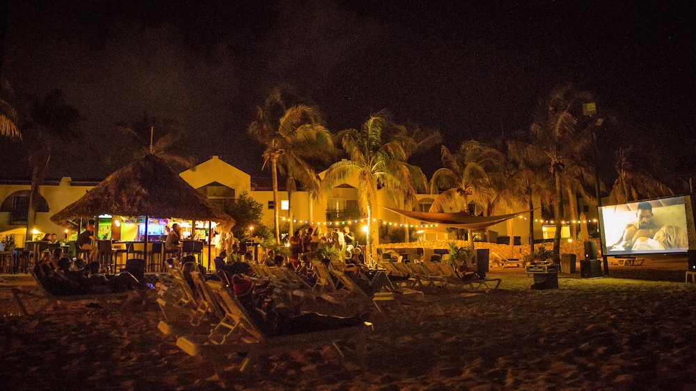 van der valk plaza beach and dive resort bonaire