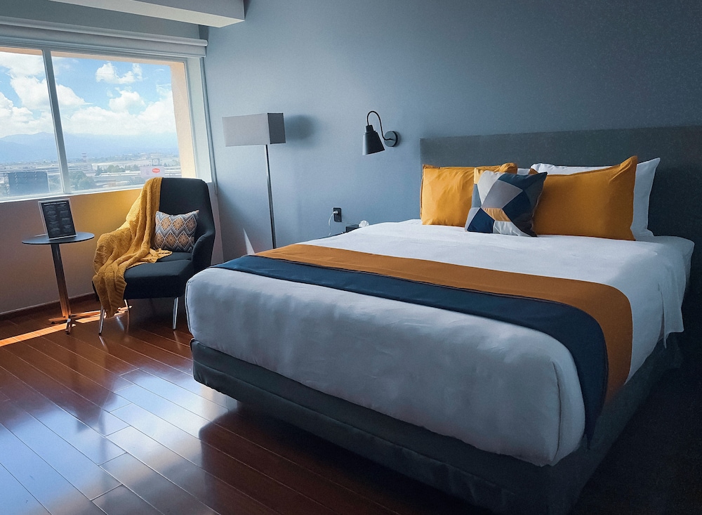 hotel opus grand toluca aeropuerto