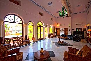 Bijay Niwas Palace Hotel,Near St. Paul School,3 star