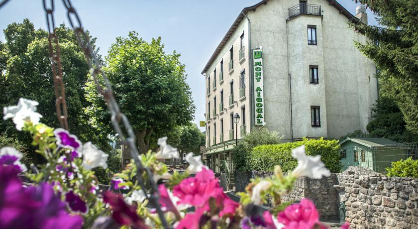 logis hotel restaurant le mont aigoual