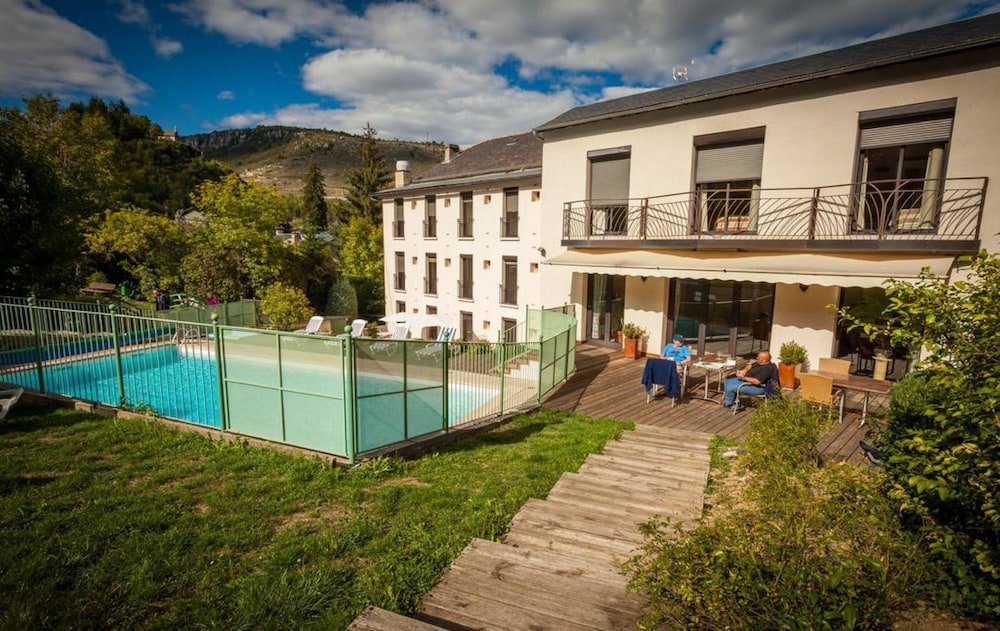 logis hotel restaurant le mont aigoual