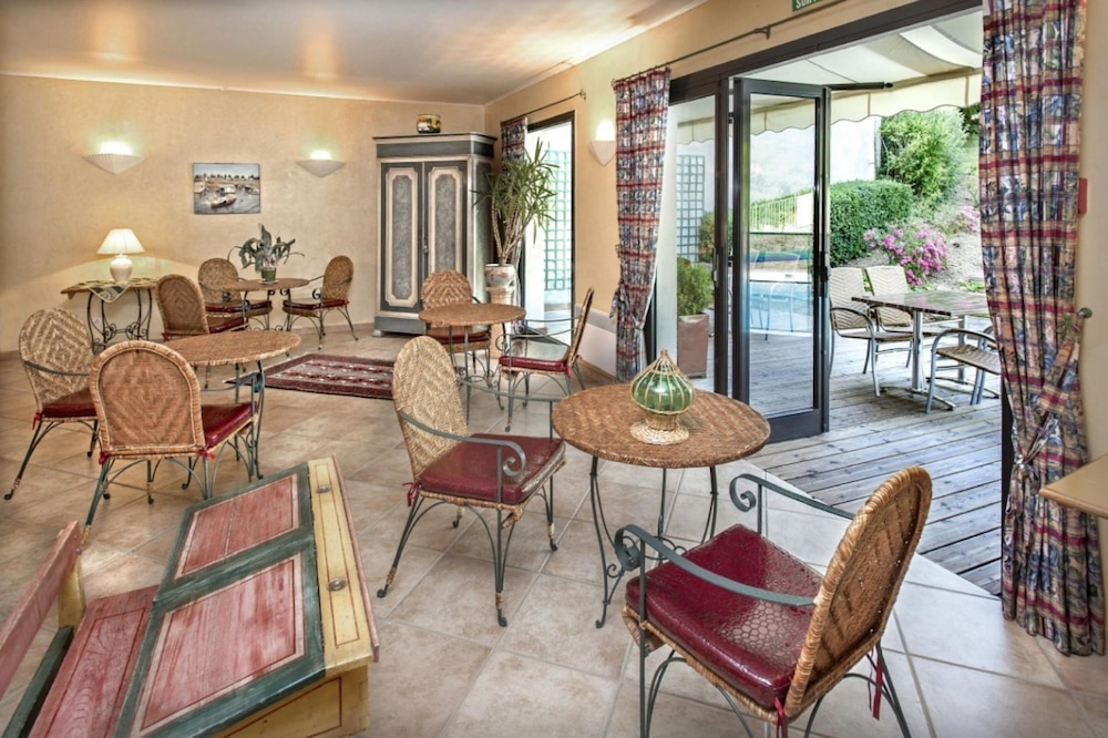 logis hotel restaurant le mont aigoual